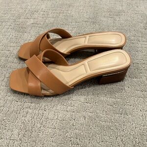 Vince Camuto women’s slides size 9.5